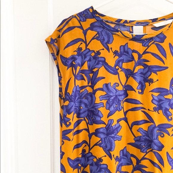 Flower dress - Picture 2 of 3